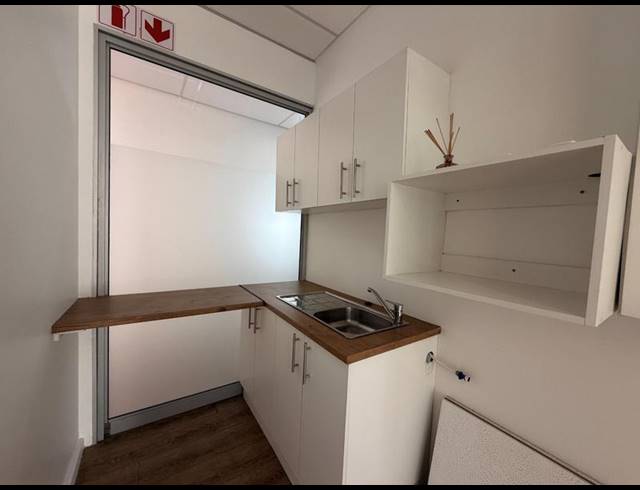 BUSINESS PROPERTY TO RENT IN WALMER